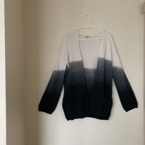White& Gray Ombré open Front Cardigan with pockets and side slits Size L